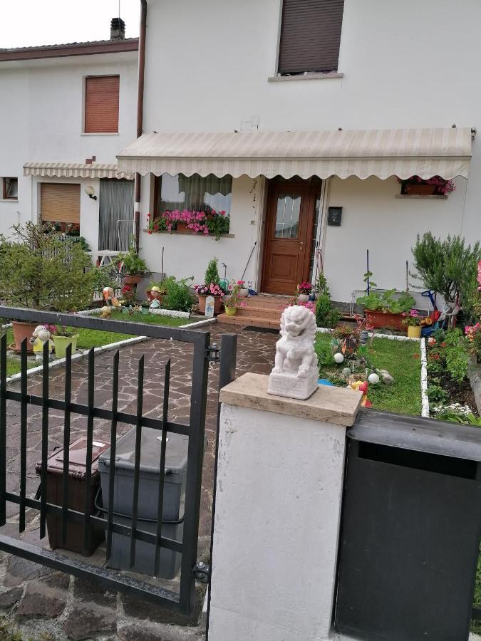 Santa Giustina Leoni别墅 外观 照片